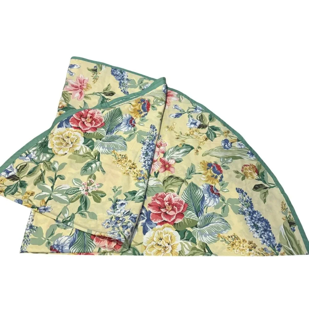 Thomasville Tablecloth 70 x 66